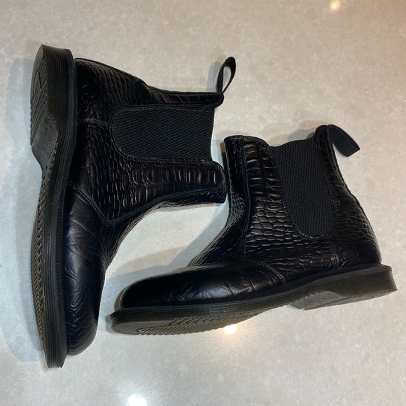 Dr. Martens women’s  Flora Croc Chelsea Boot Size 6 black ⭐️⭐️⭐️ - Picture 13 of 17